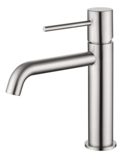 Moderne niedrige Waschtischarmatur in Gebürstetes Nickel, passend für Badmöbel mit Waschtisch, als Komplettset inklusive passendem Click-Clack-Verschluss  Der Click-Clack-Verschluss lässt sich durch Drücken einfach öffnen und schließen. Mit 5 Jahren Garan