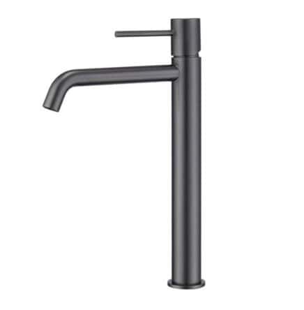 Moderne erhöhte Waschtischarmatur in Black Gun Metal, ideal für Badmöbel mit Aufsatzwaschbecken, als Komplettset inklusive passendem Click-Clack-Verschluss mit langlebiger PVD-Beschichtung. Der Click-Clack-Verschluss lässt sich durch Drücken einfach öffne