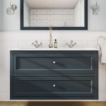 Landhaus-Badezimmermöbel 120 cm in Hague Blue mit Doppel-Keramikwaschtisch und 2 Schubladen