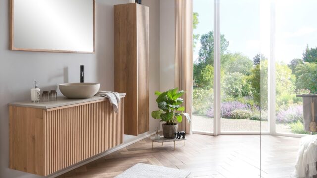 La Ciotat Waschtischunterschrank 120 cm Eiche massiv natur mit beiger Platte und Waschbecken