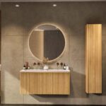 Natureiche Badezimmermöbel 120 cm mit glatter Front, Innenschublade und doppeltem Solid-Surface-Waschtisch
