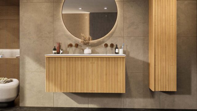 Natureiche Badezimmermöbel 120 cm mit glatter Front, Innenschublade und doppeltem Solid-Surface-Waschtisch