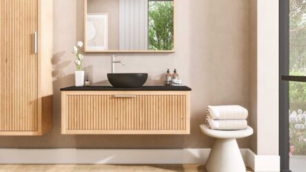 Wandhängendes Badezimmermöbel 120 cm aus Natureiche mit eine Schublade und schwarze Kalksteinplatte
