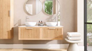 Wandhängendes Badezimmermöbel 140 cm aus Natureiche mit eine Schublade und weißes Solid-Surface-Aufsatzbecken (Top-Qualität)