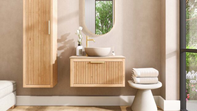 Wandhängendes Badezimmermöbel 80 cm aus Natureiche mit eine Schublade und beige Kalksteinwaschtisch