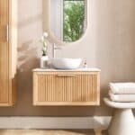 Wandhängendes Badezimmermöbel 80 cm aus Natureiche mit eine Schublade und weißes Solid-Surface-Aufsatzbecken (neuwertig)