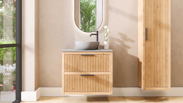 Wandhängendes Badezimmermöbel 80 cm aus Natureiche mit zwei Schubladen und graue Kalksteinplatte