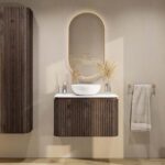 Rundes wandhängendes Badezimmermöbel 80 cm aus dunkler Eiche mit Riffelfront und weißes Solid-Surface-Becken