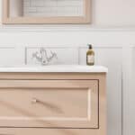 Klassischer Waschtischunterschrank 80 cm in Setting Plaster mit Keramikwaschtisch und 2 Schubladen