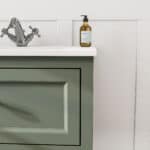 Klassischer Waschtischunterschrank 70 cm in Card Room Green mit Keramikwaschtisch und 2 Schubladen