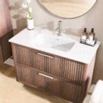 Wandhängendes Badezimmermöbel 100 cm aus dunkler Eiche mit Landhausfront und zwei Softclose-Schubladen