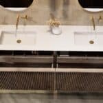 Dunkeleiche Badezimmermöbel 200 cm mit glatter Front, Innenschublade und doppeltem Solid-Surface-Waschtisch