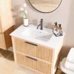 Wandhängendes Badezimmermöbel 80 cm aus Natureiche mit Riffelfront und zwei Softclose-Schubladen
