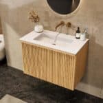 Natureiche Badezimmermöbel 80 cm mit glatter Front, Innenschublade und Solid-Surface-Waschtisch