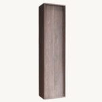 Geräumiger Badezimmerschrank mit drei Einlegeböden aus schwarzer massiver Eiche mit einer Landhausfront 180 cm.
