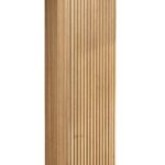 Softcube Badezimmerschrank 170 cm hoch mit abgerundeten Seiten und einer gerillten Front in Eiche natur und push-to-open Tür.
