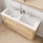 Wandhängendes Natureiche-Badmöbel 120 cm mit Landhausfront und keramischem Doppelwaschtisch (trendy)