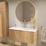 Rundes wandhängendes Badezimmermöbel 120 cm aus Natureiche mit Riffelfront und matt-weißer Mineralguss