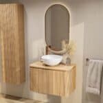 Rundes wandhängendes Badezimmermöbel 80 cm aus Natureiche mit Riffelfront und Eichenholzplatte