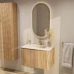 Rundes wandhängendes Badezimmermöbel 80 cm aus Natureiche mit Riffelfront und matt-beiger Waschtisch
