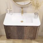 Rundes wandhängendes Badezimmermöbel 80 cm aus dunkler Eiche mit glatte Front und matt-weißer Mineralguss