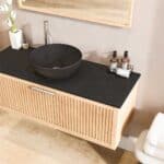 Wandhängendes Badezimmermöbel 120 cm aus Natureiche mit eine Schublade und schwarze Kalksteinplatte
