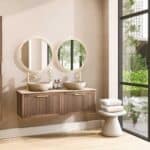 Wandhängendes Badezimmermöbel 140 cm aus dunkler Eiche mit eine Schublade und beige Kalksteinwaschtisch