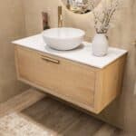Wandhängendes Badezimmermöbel 100 cm aus Natureiche mit eine Schublade und weißes Solid-Surface-Aufsatzbecken