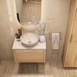 Wandhängendes Badezimmermöbel 70 cm aus Natureiche mit eine Schublade und beige Kalksteinwaschtisch (Premium)