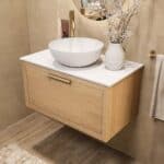 Wandhängendes Badezimmermöbel 80 cm aus Natureiche mit eine Schublade und weißes Solid-Surface-Aufsatzbecken