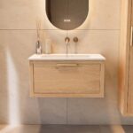 Wandhängendes Badezimmermöbel 80 cm aus Natureiche mit eine Schublade und matt-weißer Mineralguss-Waschtisch