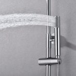 Modernes Aufputz-Duschsystem in Chrom mit thermostatischer Duscharmatur, Kopfbrause Ø20 cm und höhenverstellbarer Handbrause. Erhältlich in 6 Farben und mit 5 Jahren Garantie.
