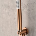 Stilvolles thermostatisches Unterputz-Duschsystem in gebürstetem Kupfer mit PVD-Beschichtung, Kopfbrause Ø25 cm und separatem Handbrausenset. Wandanschluss. Erhältlich in 6 Farben und mit 5 Jahren Garantie.