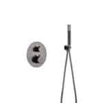 Luxuriöses thermostatisches Unterputz-Duschsystem in Black Gun Metal mit PVD-Beschichtung, Kopfbrause Ø25 cm und separatem Handbrausenset. Für Deckenmontage ausgeführt. Erhältlich in 6 Farben und mit 5 Jahren Garantie.