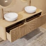 Rundes hängendes Badezimmermöbel 160 cm aus Natureiche mit Riffelfront, Eichenholzplatte und weißes Solid-Surface-Aufsatzbeck