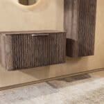 Wandhängender runder Badezimmer-Unterschrank 80 cm aus dunkler Eiche mit abgerundeten Ecken und Riffelfront