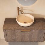 Rundes hängendes Badezimmermöbel 100 cm aus dunkler Eiche mit glatter Front, Eichenholzplatte und beige Kalksteinbecken