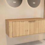 Wandhängender runder Badezimmer-Unterschrank 120 cm aus Natureiche mit abgerundeten Ecken, glatter Front und doppel-Konfigura
