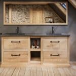 Landhaus-Massiveiche-Badmöbel 190 cm mit Regal, Granitplatte und Doppelbecken