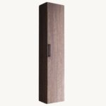 Geräumiger Badezimmerschrank mit drei Einlegeböden aus massiver dunkler Eiche mit glatter Front 170 cm.