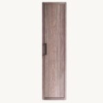 Geräumiger Badezimmerschrank mit drei Einlegeböden aus massiver dunkler Eiche mit glatter Front 180 cm.