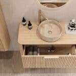 Rundes hängendes Badezimmermöbel 100 cm aus Natureiche mit Riffelfront, Eichenholzplatte und beige Marmoroptik-Becken