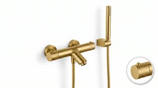 Luxuriöse thermostatische Bad-/Duscharmatur in gebürstetem Gold mit langlebiger PVD-Beschichtung. Geliefert als Komplettset mit Handbrause, Brauseschlauch und Wandhalter. Erhältlich in 5 Farben.