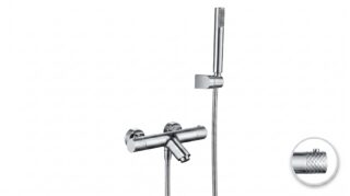 Moderne thermostatische Bad-/Duscharmatur in Chrom, geliefert als Komplettset mit Handbrause, Brauseschlauch und Wandhalter. Teil der Diamond Serie, erhältlich in 5 Farben und sofort ab Lager lieferbar.