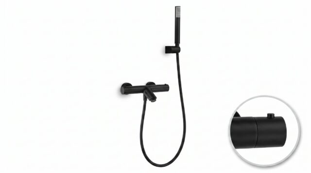 Stilvolle thermostatische Bad-/Duscharmatur in Mattschwarz  Geliefert als Komplettset mit Handbrause, Brauseschlauch und Wandhalter. Erhältlich in 6 Farben.