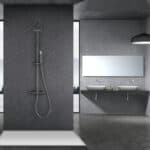Luxuriöses Aufputz-Duschsystem in Black Gun Metal mit PVD-Beschichtung, thermostatischer Duscharmatur und Kopfbrause Ø20 cm. Inklusive Handbrause. Erhältlich in 6 Farben und mit 5 Jahren Garantie. Charakteristisch für die Toscana Serie ist das gedrehte Re