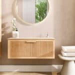 Wandhängendes Badezimmermöbel 100 cm aus Natureiche mit eine Schublade und beige Kalksteinwaschtisch