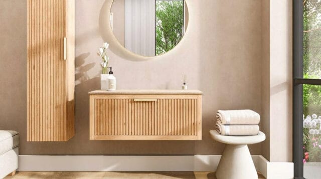 Wandhängendes Badezimmermöbel 100 cm aus Natureiche mit eine Schublade und beige Kalksteinwaschtisch