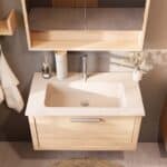 Wandhängendes Badezimmermöbel 80 cm aus Natureiche mit eine Schublade und matt-weißer Mineralguss-Waschtisch