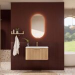 Rundes hängendes Badezimmermöbel 80 cm aus Natureiche mit Riffelfront und mattweißem Solid-Surface-Waschtisch